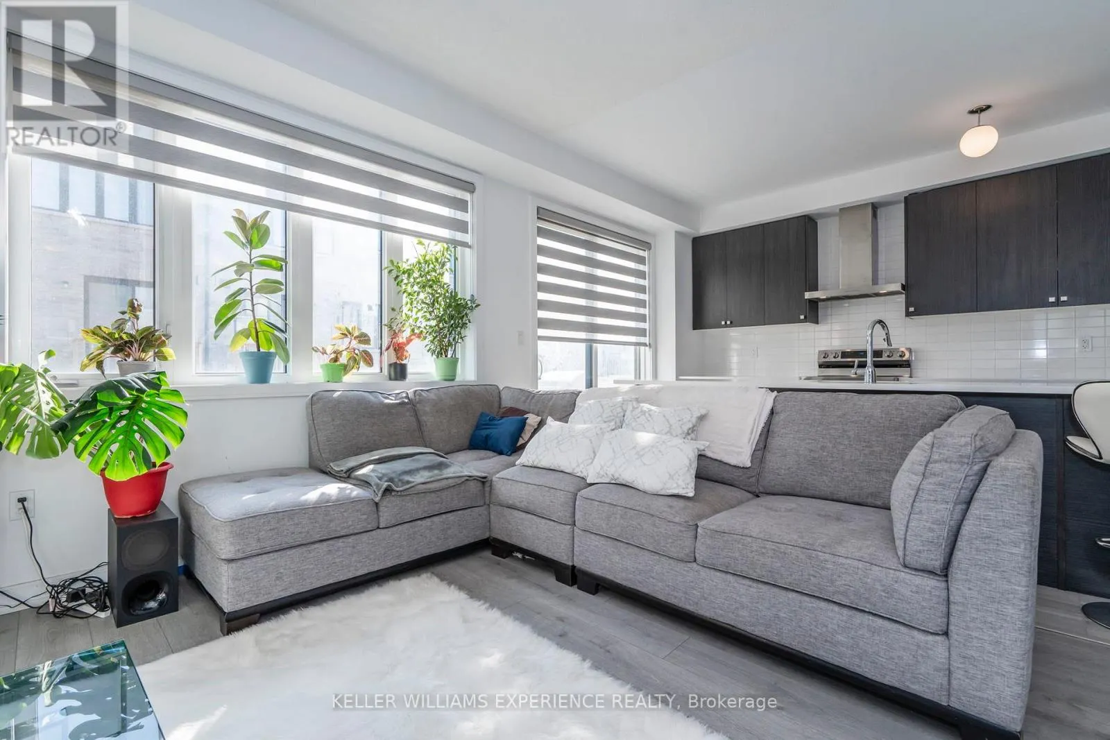 115 BLUE FOREST CRESCENT