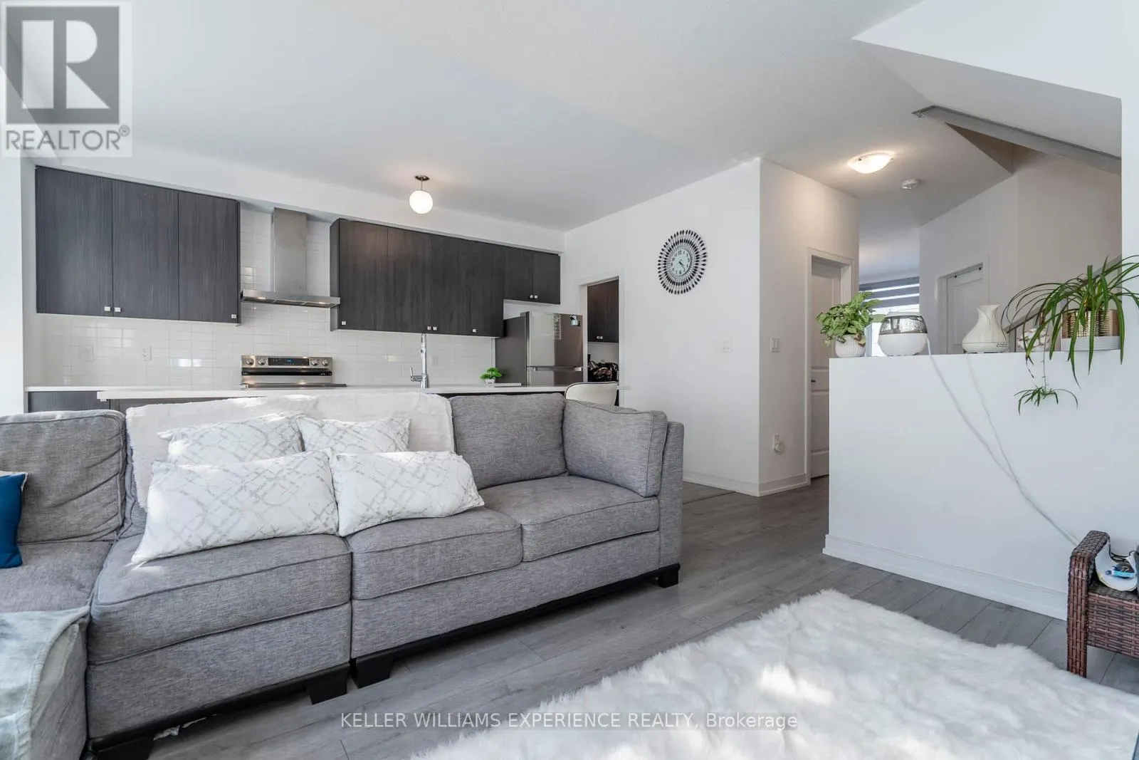 115 BLUE FOREST CRESCENT