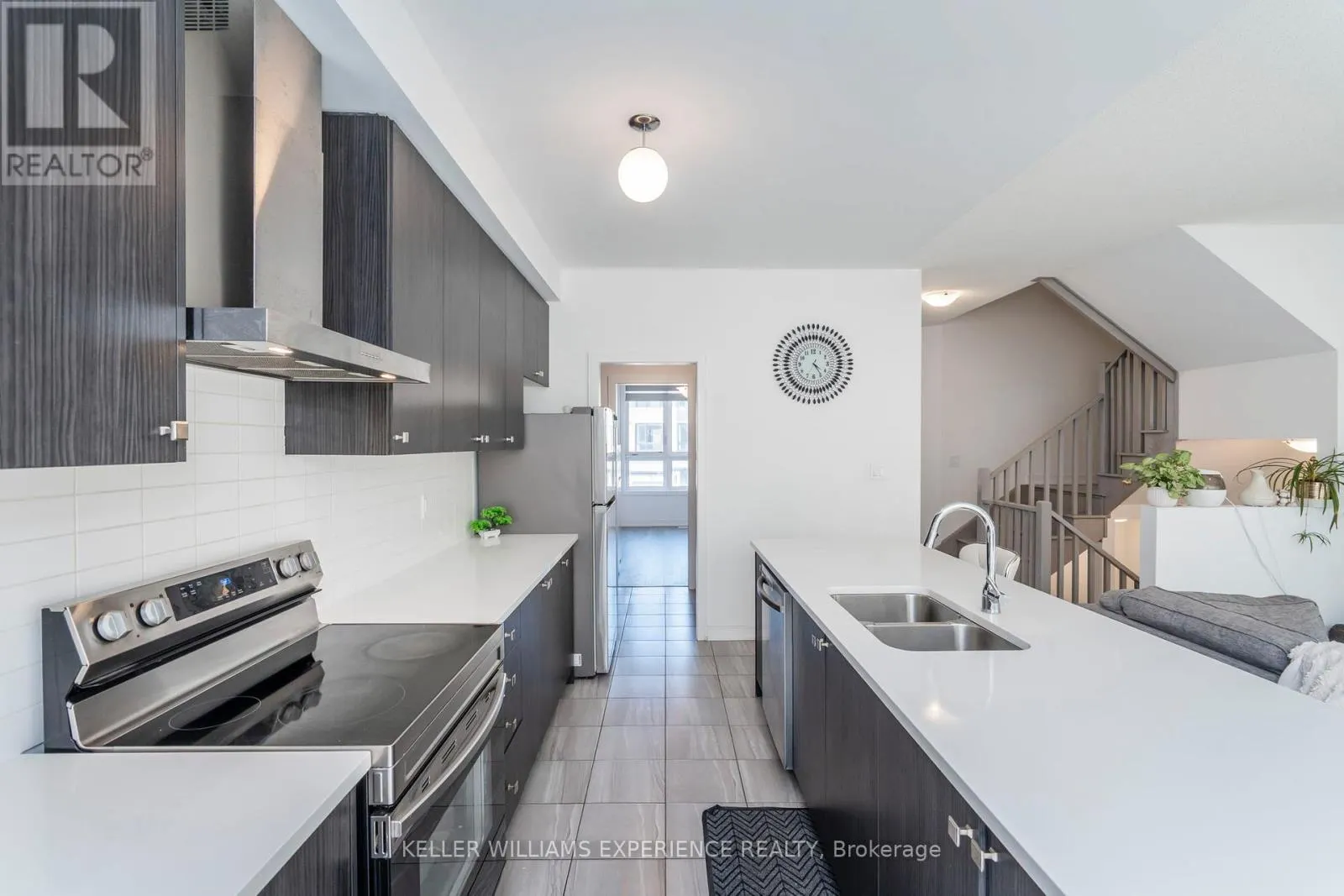 115 BLUE FOREST CRESCENT