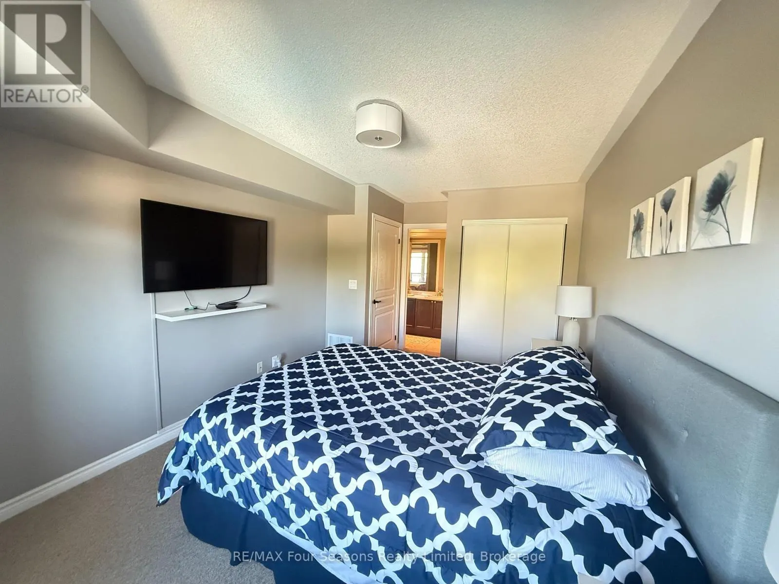302 - 3 BRANDY LANE DRIVE, #302