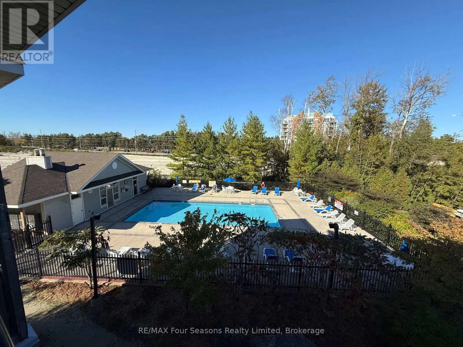 302 - 3 BRANDY LANE DRIVE, #302