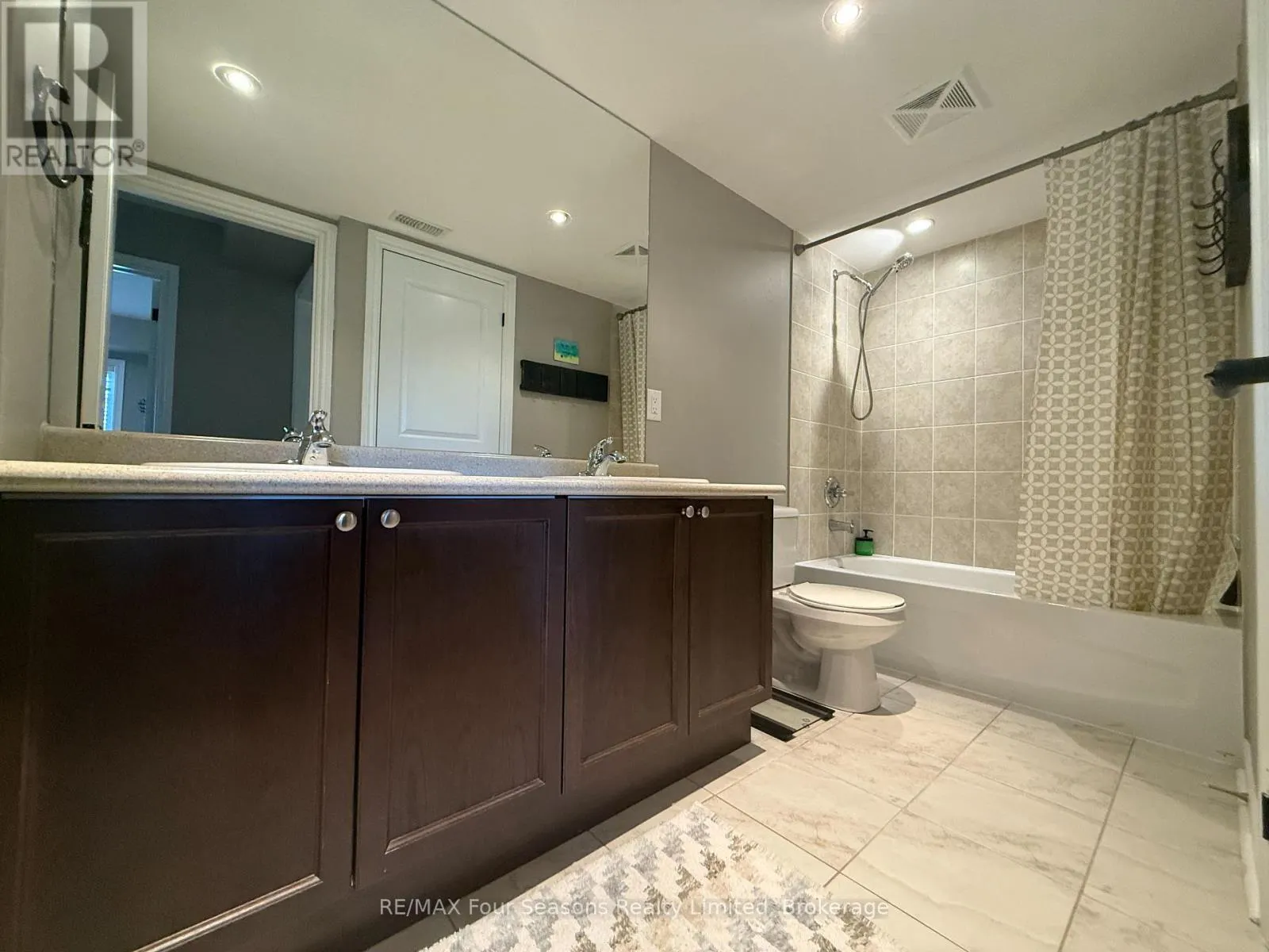 302 - 3 BRANDY LANE DRIVE, #302