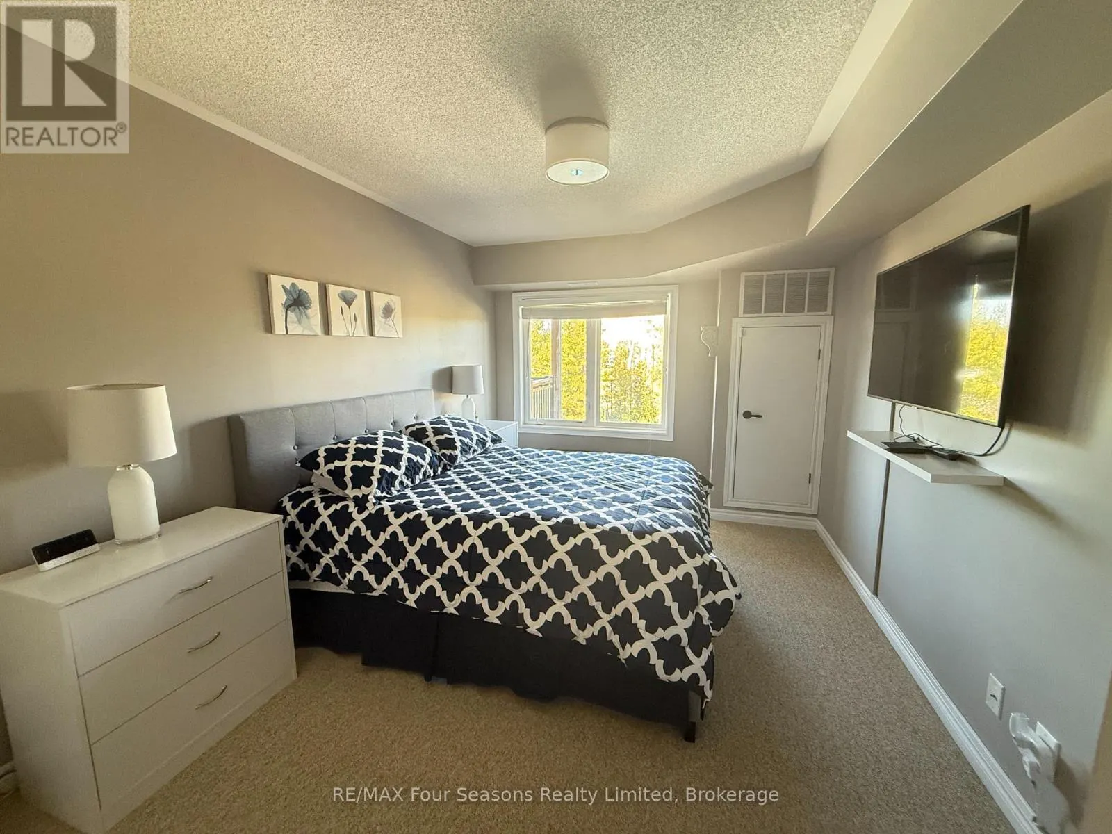 302 - 3 BRANDY LANE DRIVE, #302