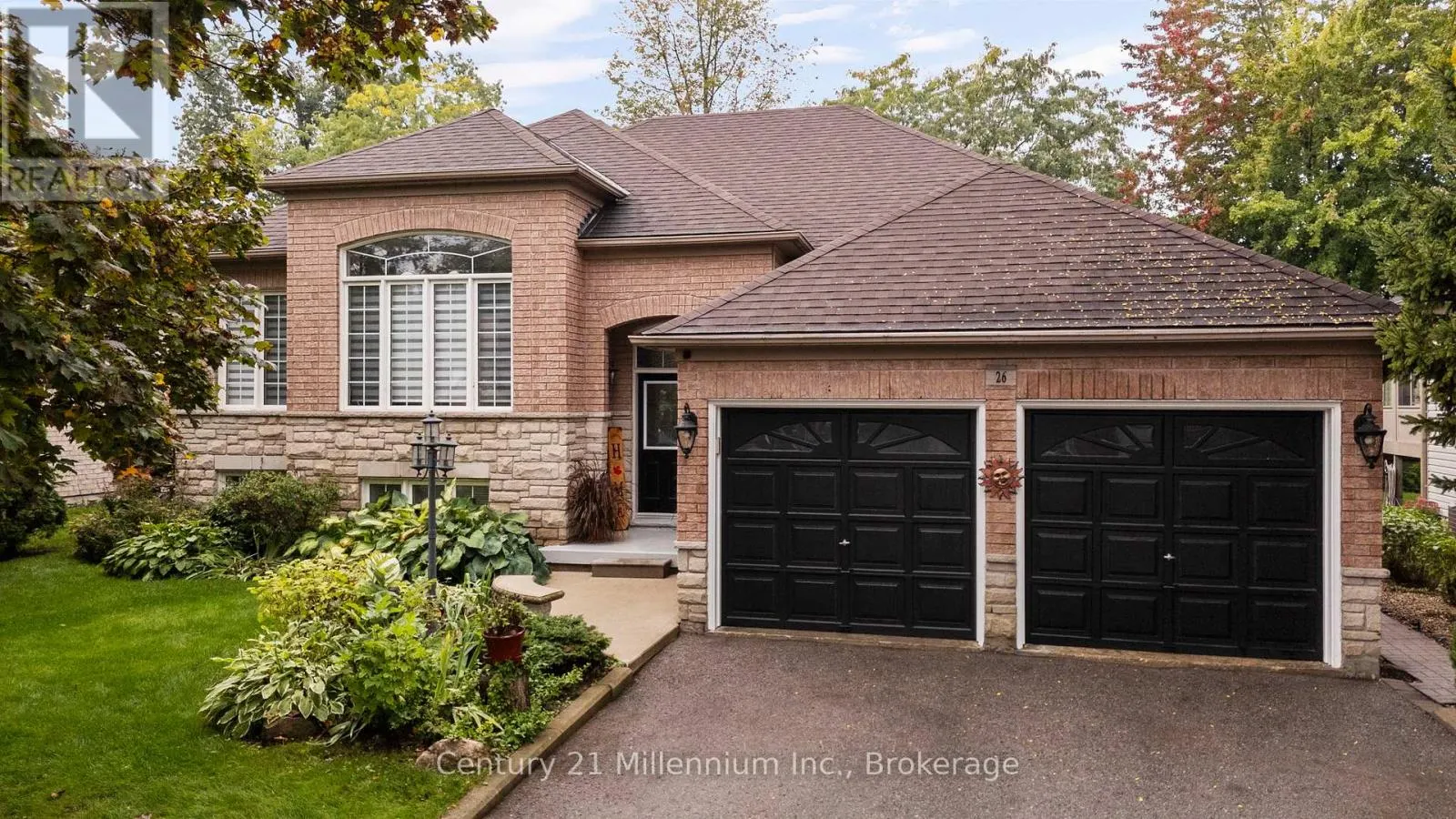 26 REGINA BOULEVARD