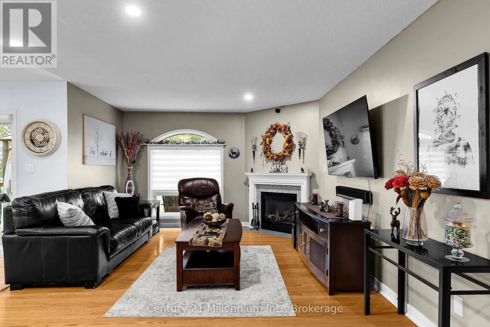 26 REGINA BOULEVARD