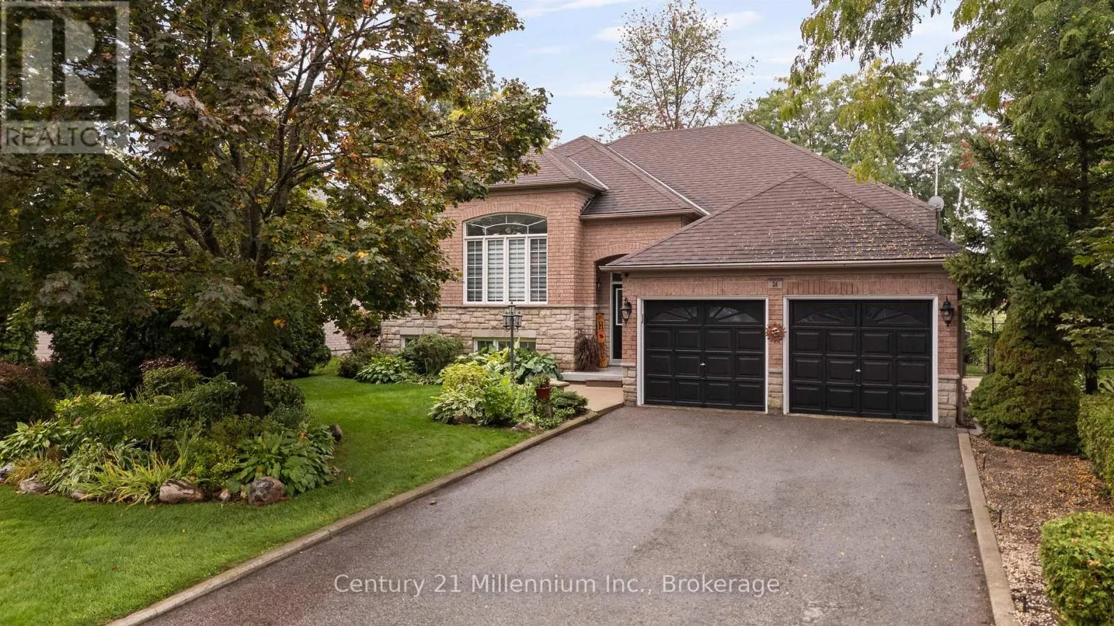 26 REGINA BOULEVARD