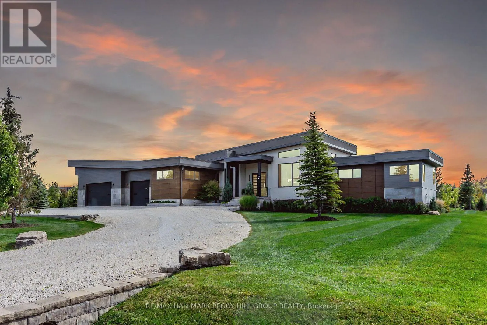 7 MEADOWLARK WAY
