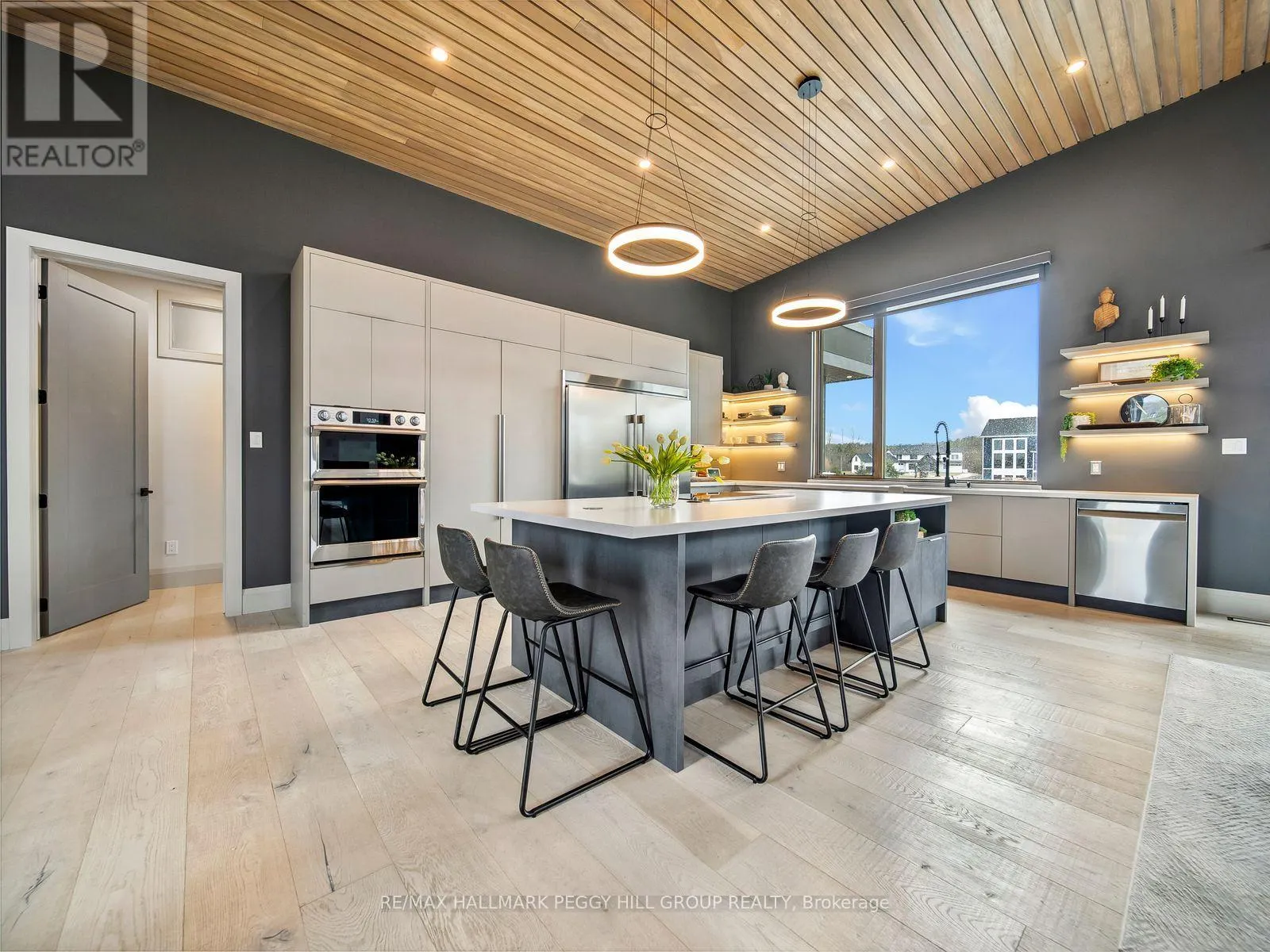 7 MEADOWLARK WAY