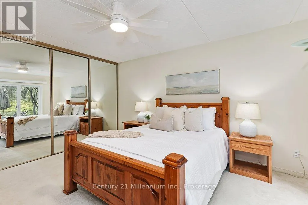 24 - 409 MARINERS WAY, #24