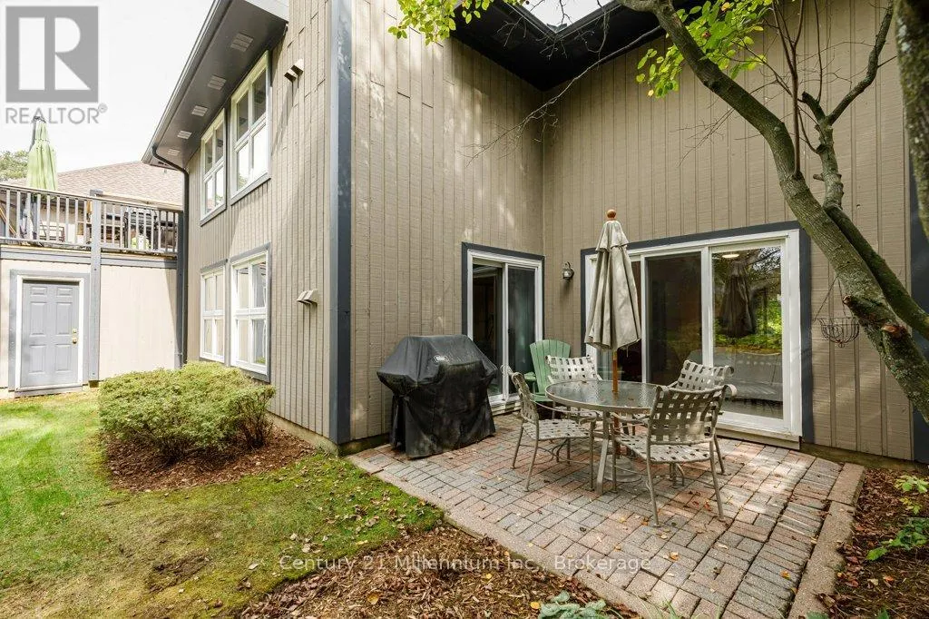 24 - 409 MARINERS WAY, #24