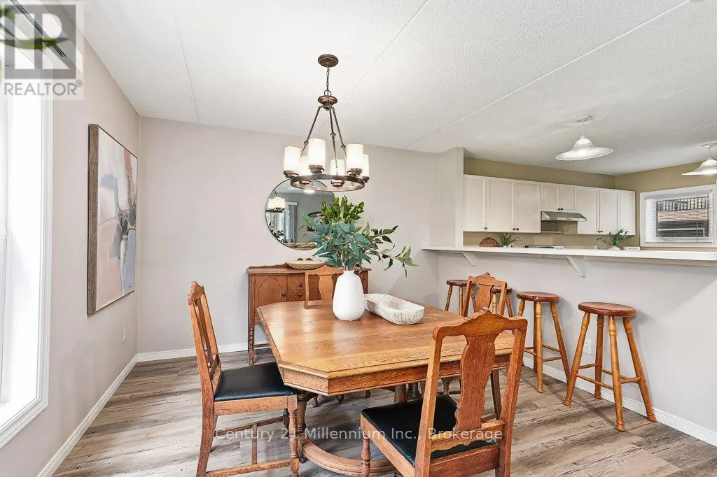 24 - 409 MARINERS WAY, #24