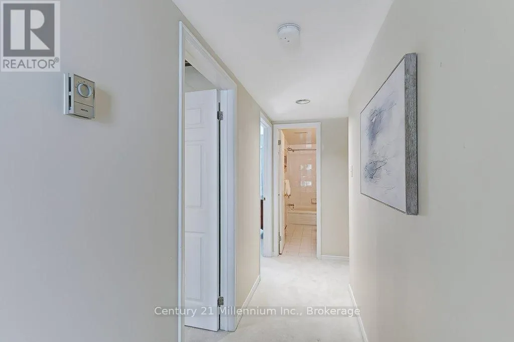 24 - 409 MARINERS WAY, #24