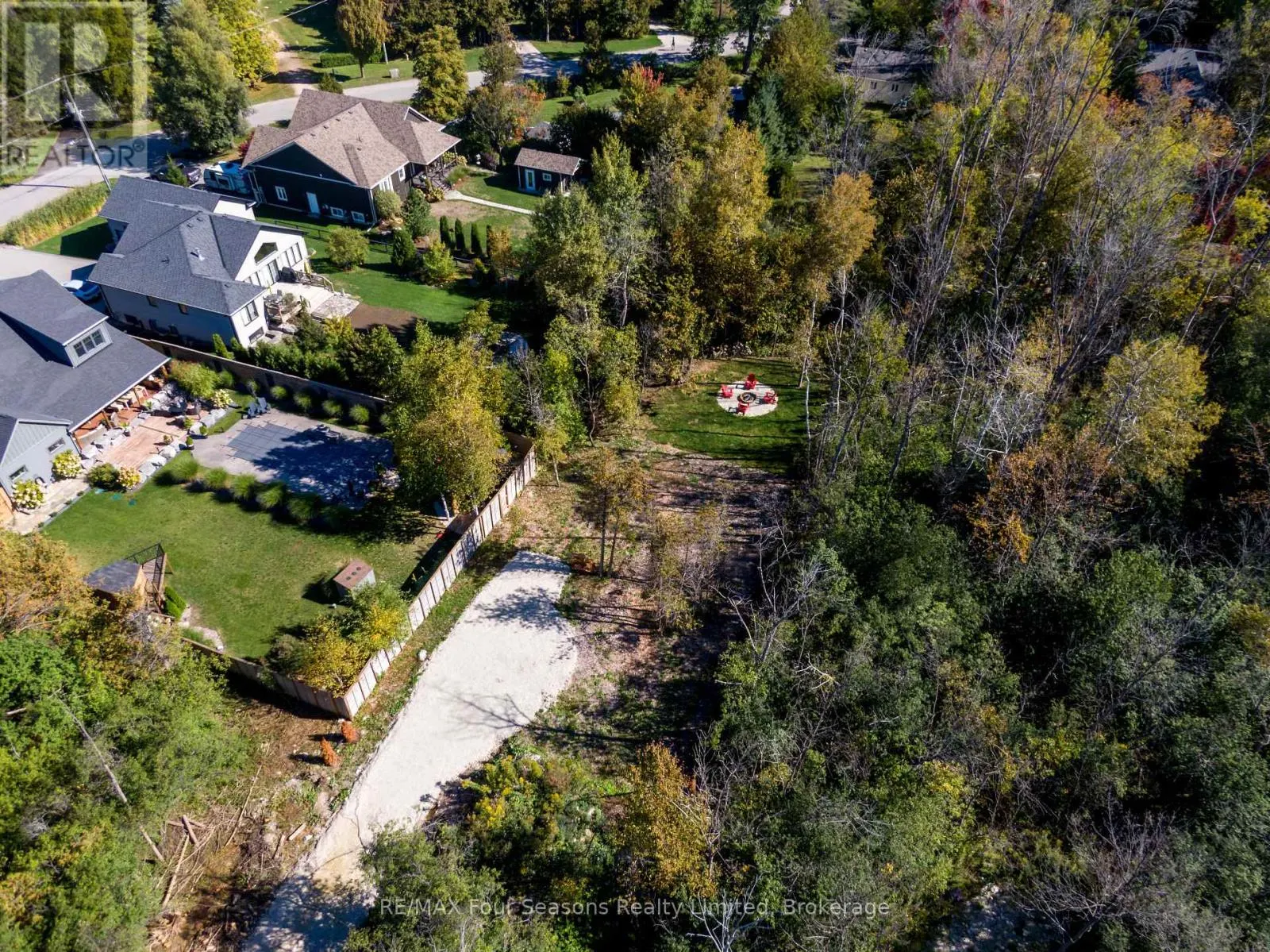 9746 BEACHWOOD ROAD