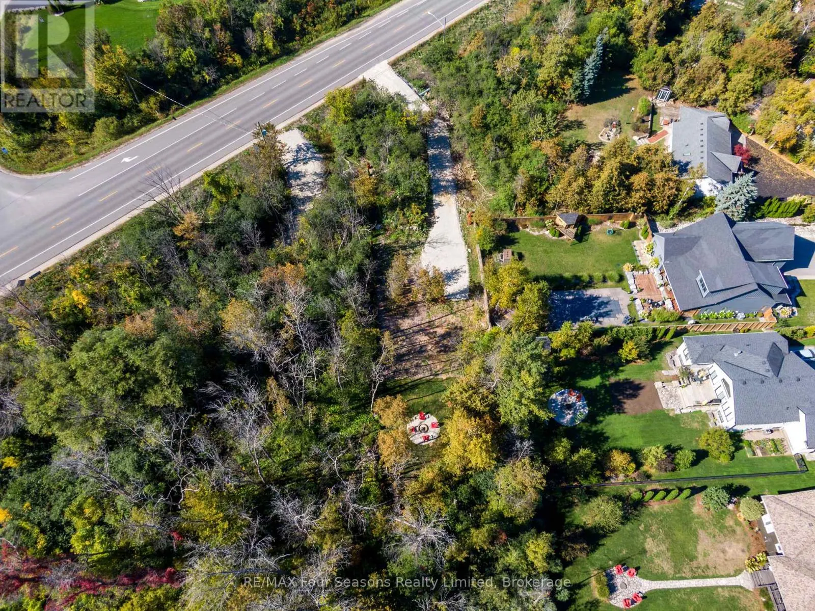 9746 BEACHWOOD ROAD