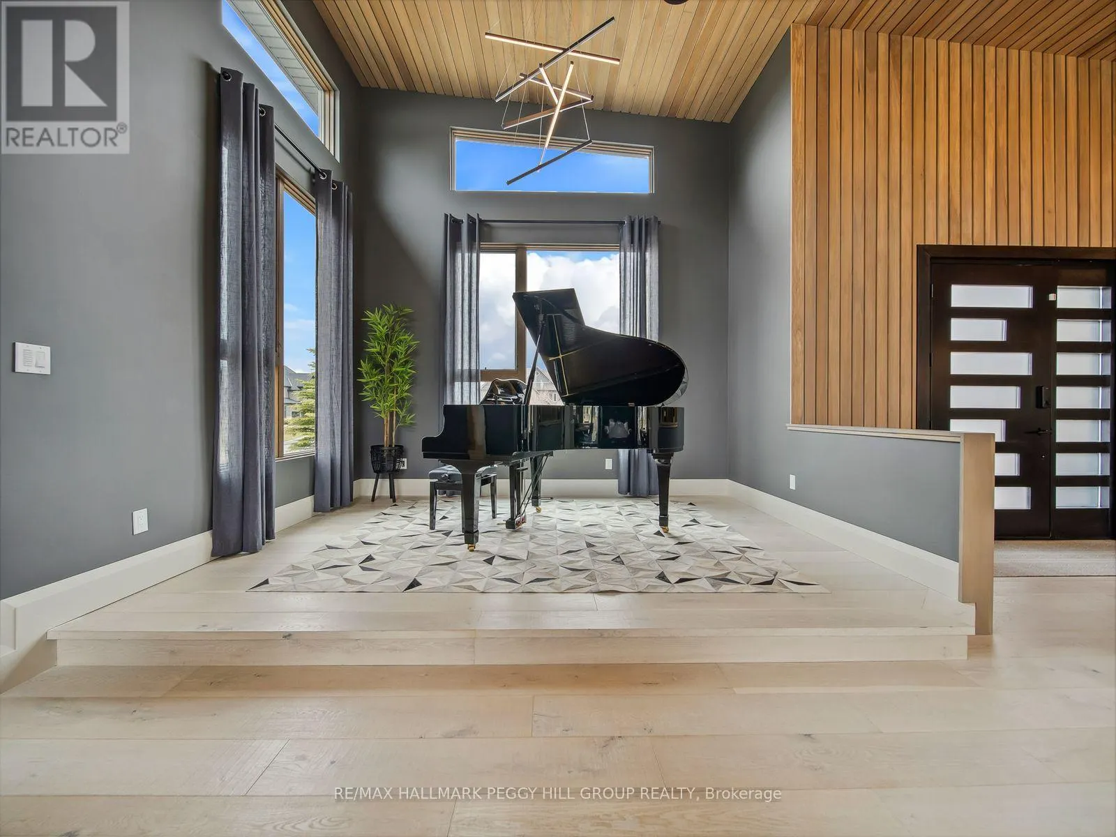 7 MEADOWLARK WAY