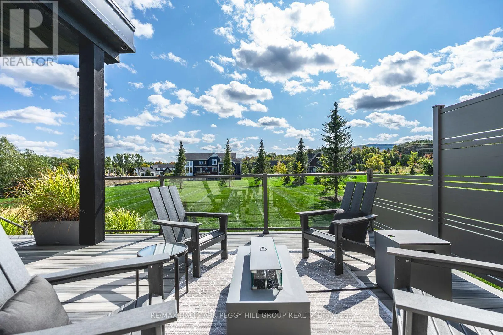 7 MEADOWLARK WAY