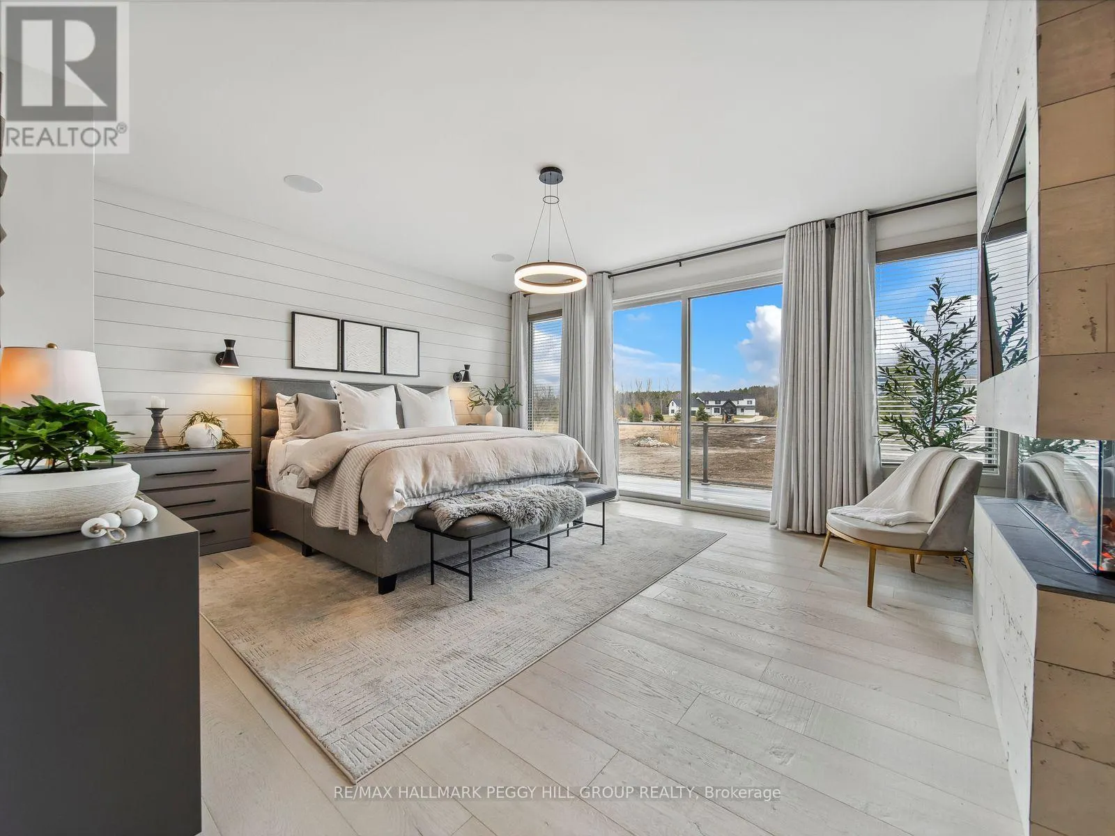 7 MEADOWLARK WAY