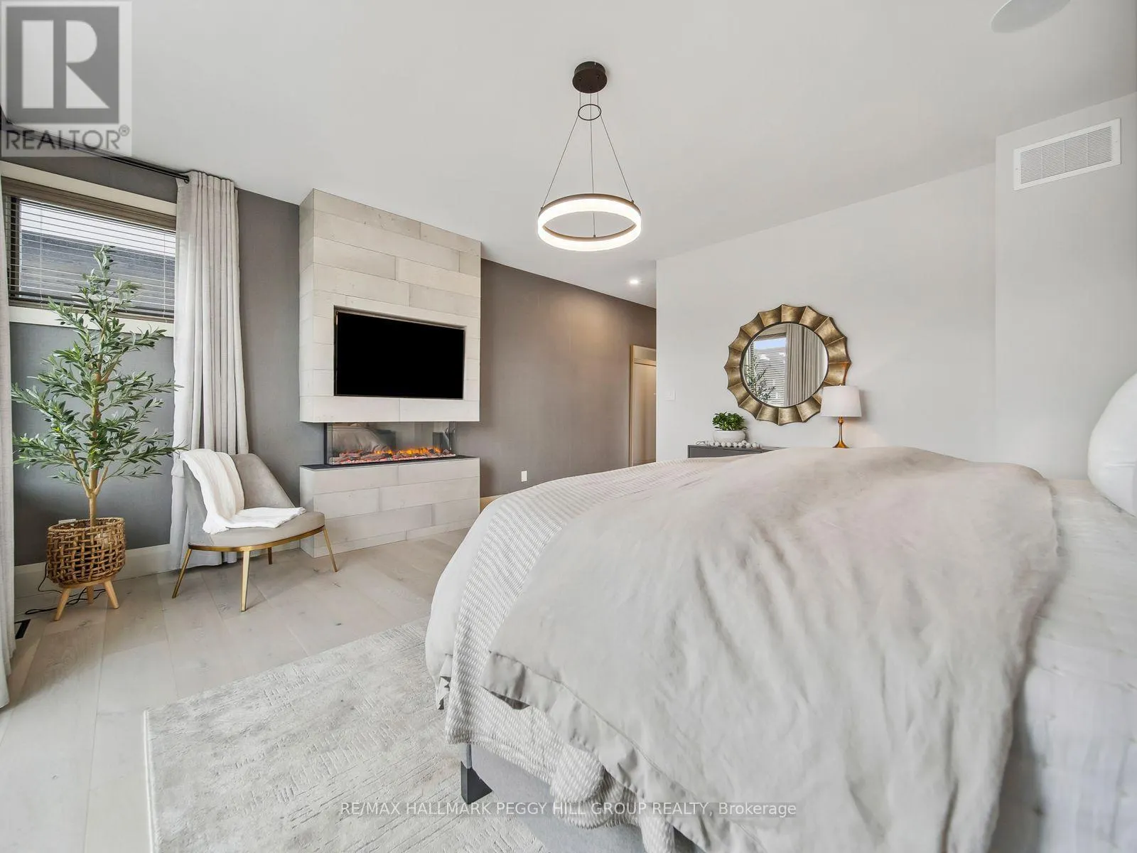 7 MEADOWLARK WAY