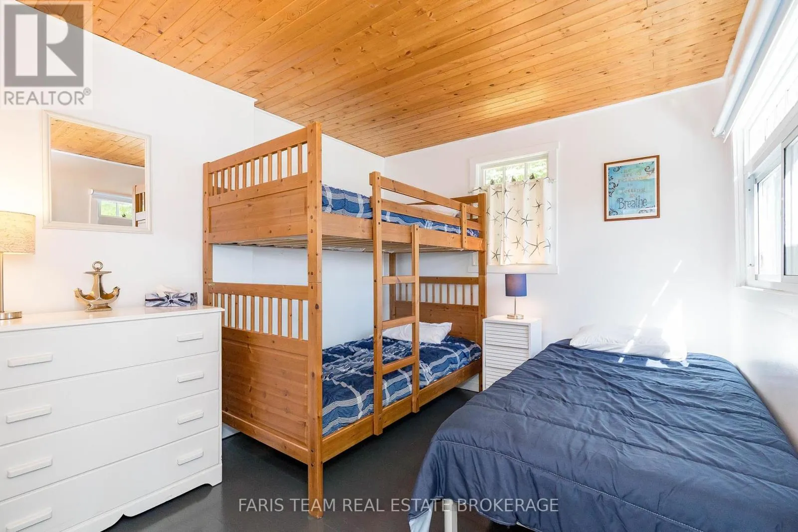1449 CHAMPLAIN ROAD