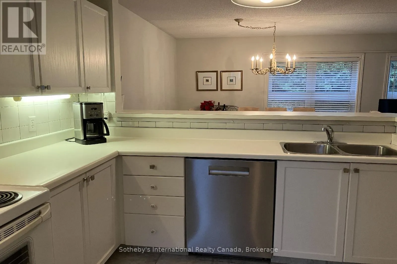 7 - 903 CEDAR POINTE COURT, #7