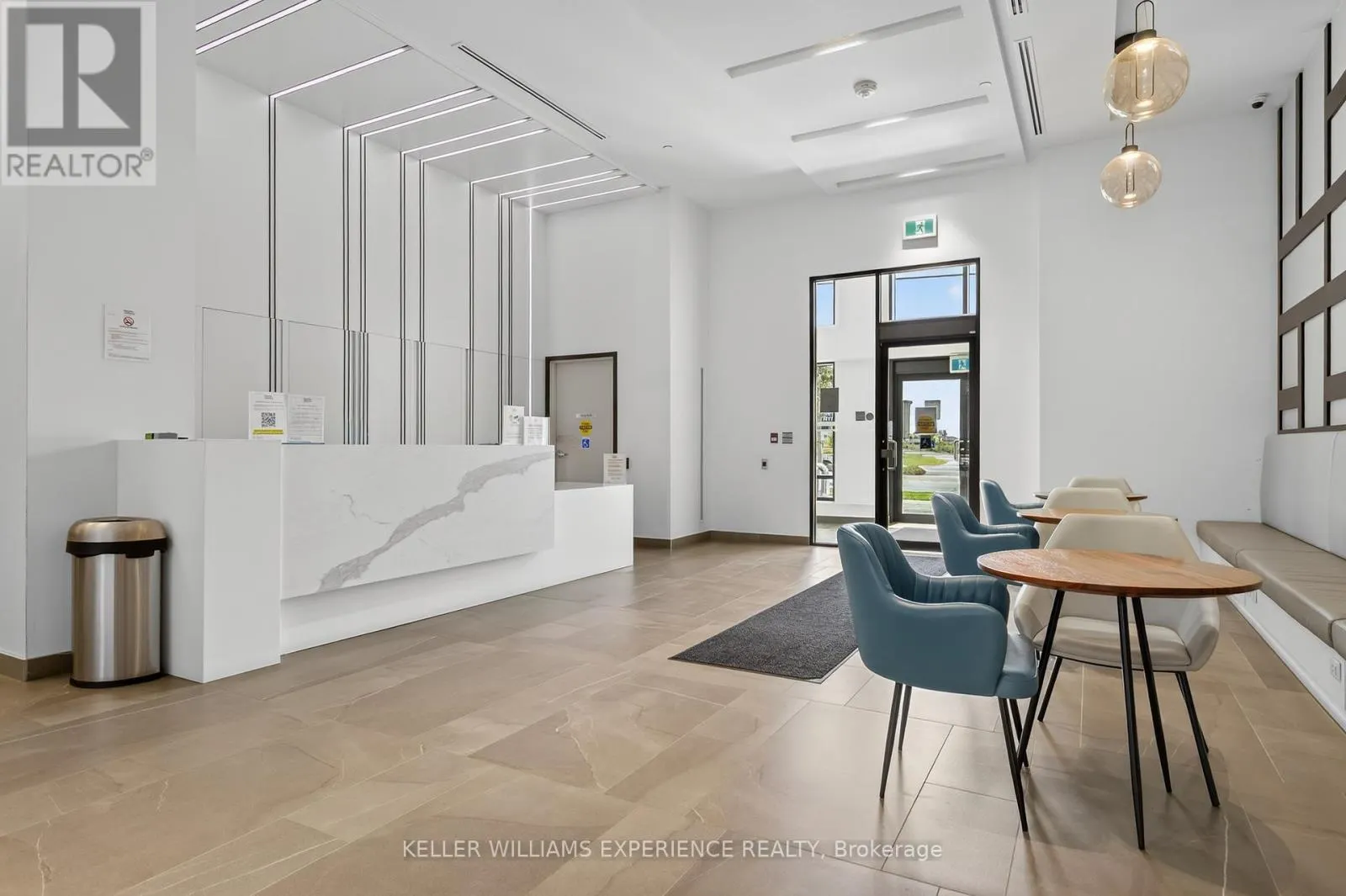 328 - 681 YONGE STREET