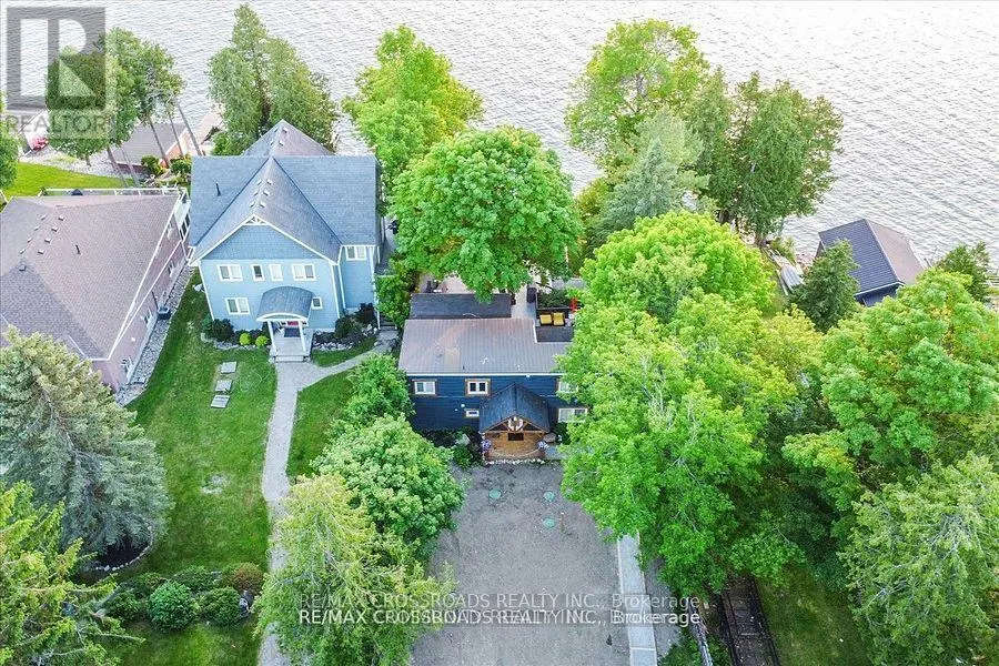 5794 VICTORIA PARK ROAD