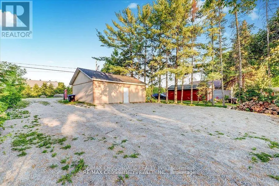 5794 VICTORIA PARK ROAD
