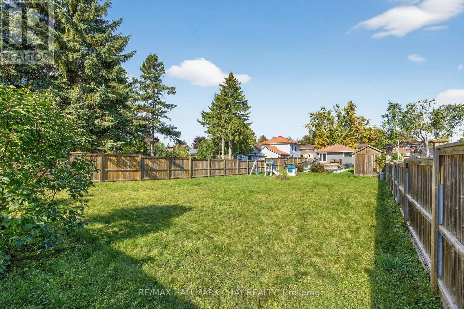 67 SIMCOE STREET