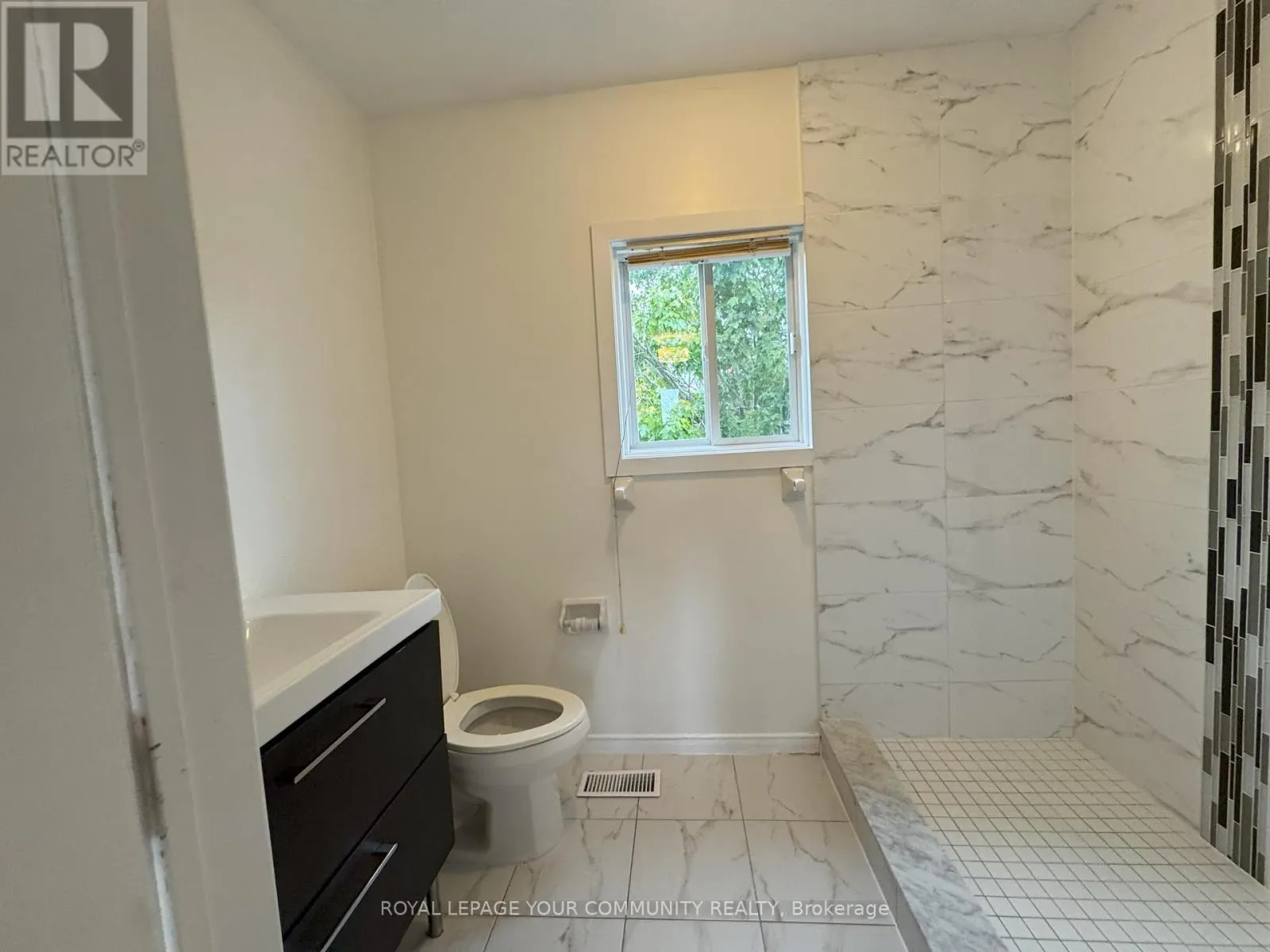 UPPER - 32 WARD DRIVE