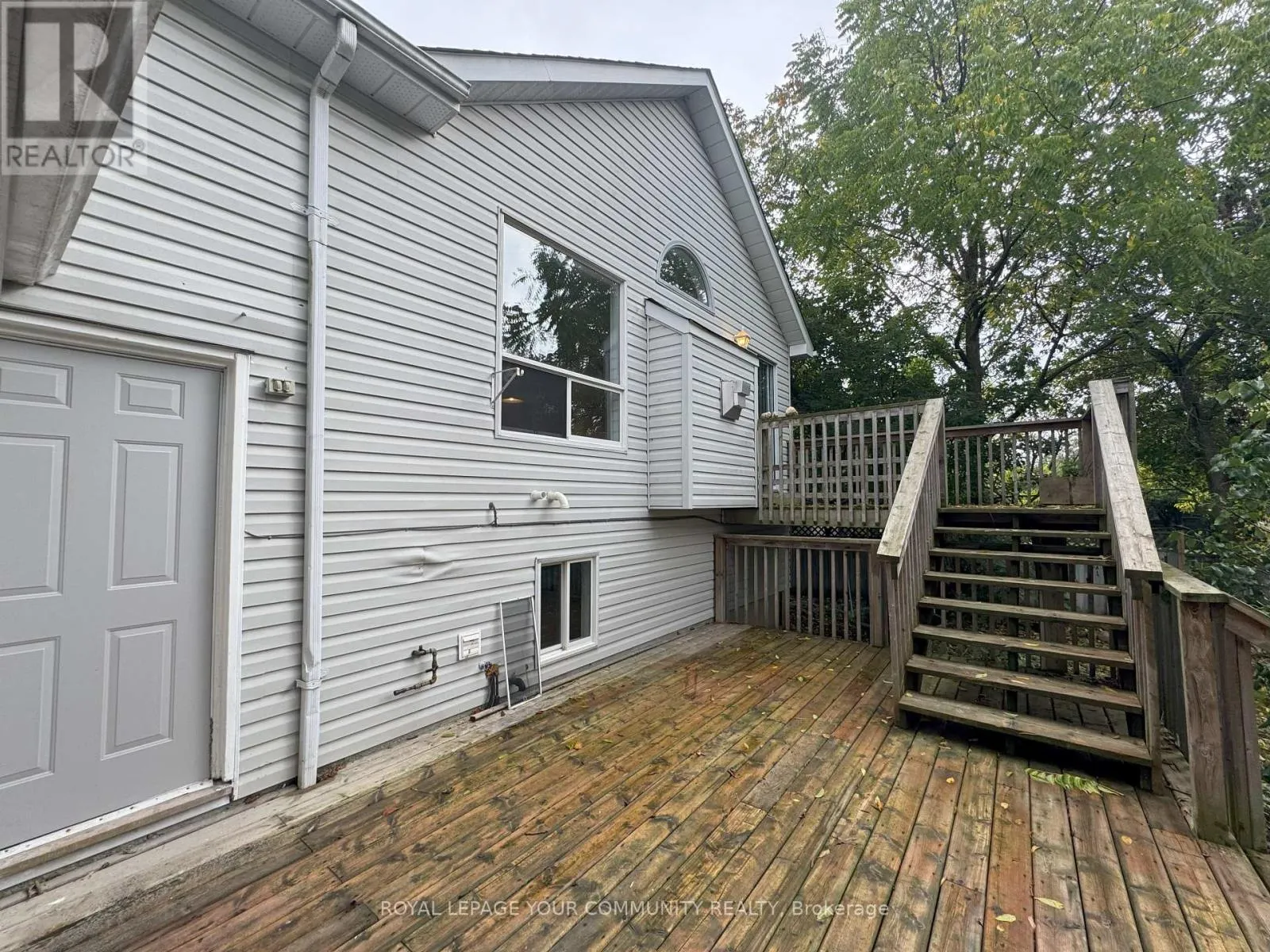 UPPER - 32 WARD DRIVE