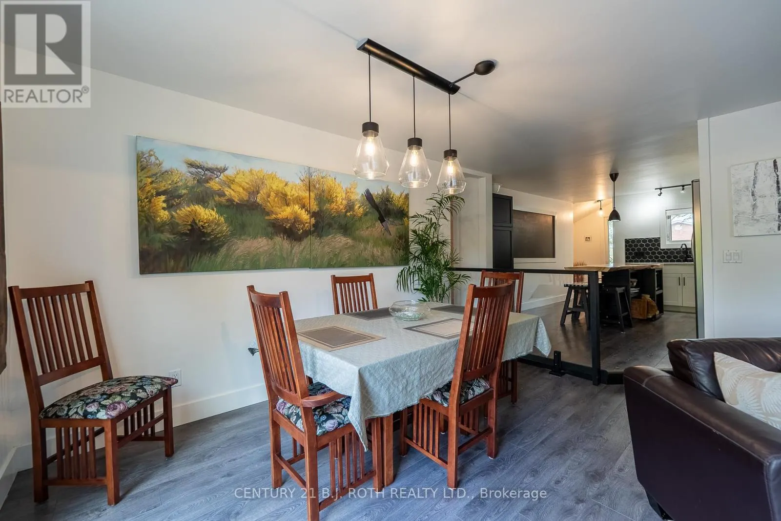 8101 KINGS RIVER ROAD