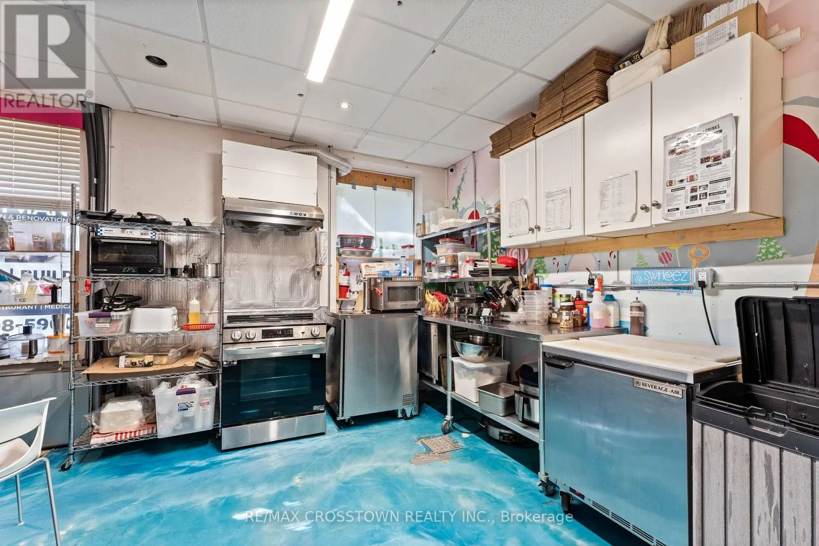 UNIT 101 - 89 DUNLOP STREET E