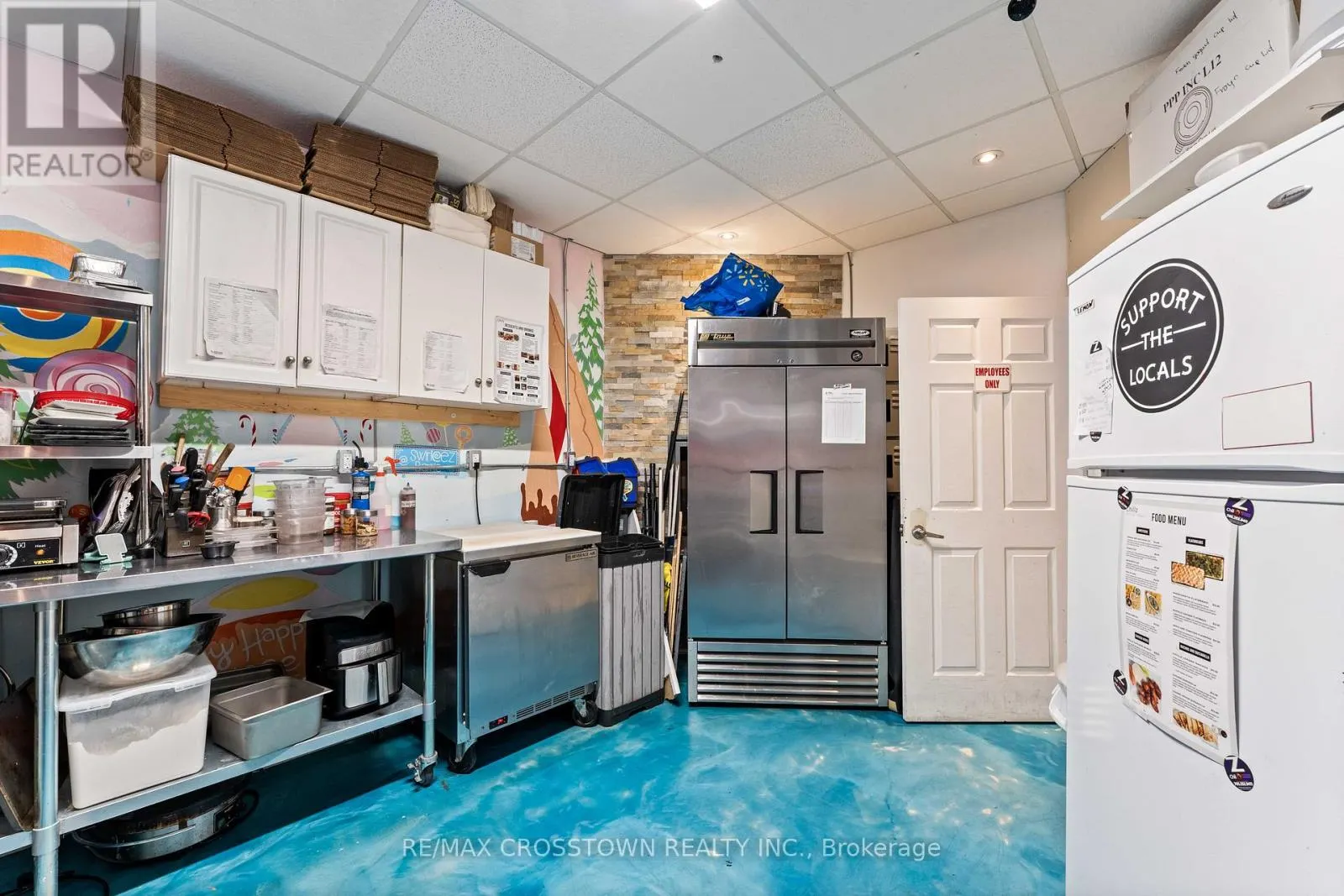 UNIT 101 - 89 DUNLOP STREET E