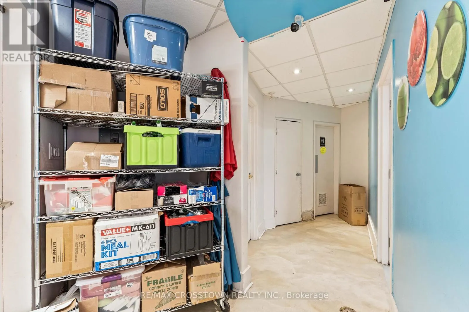 UNIT 101 - 89 DUNLOP STREET E