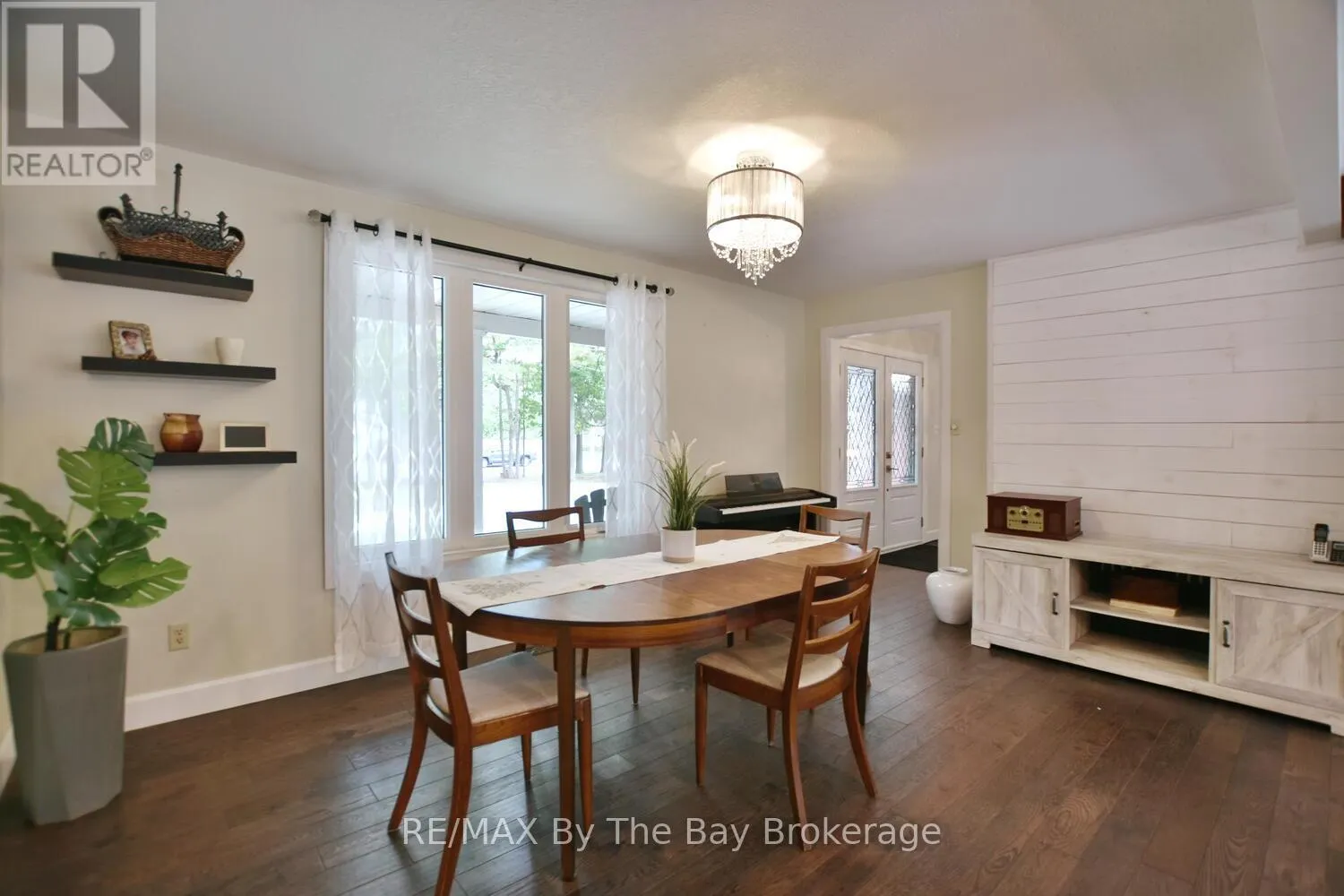 185 OXBOW PARK DRIVE