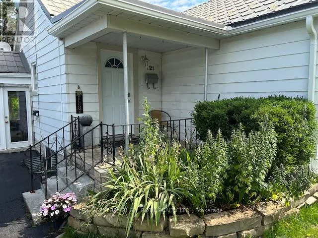 121 CUMBERLAND STREET