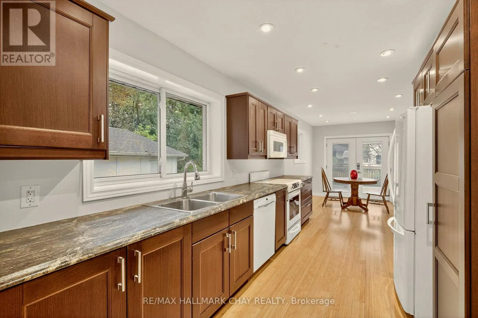 29 OAKLEY PARK SQUARE
