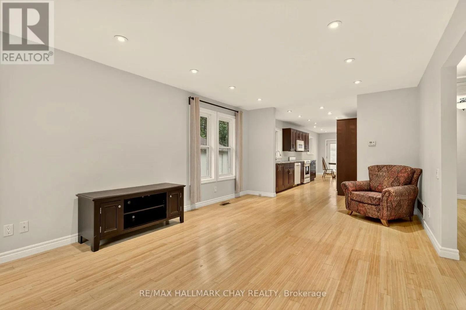 29 OAKLEY PARK SQUARE