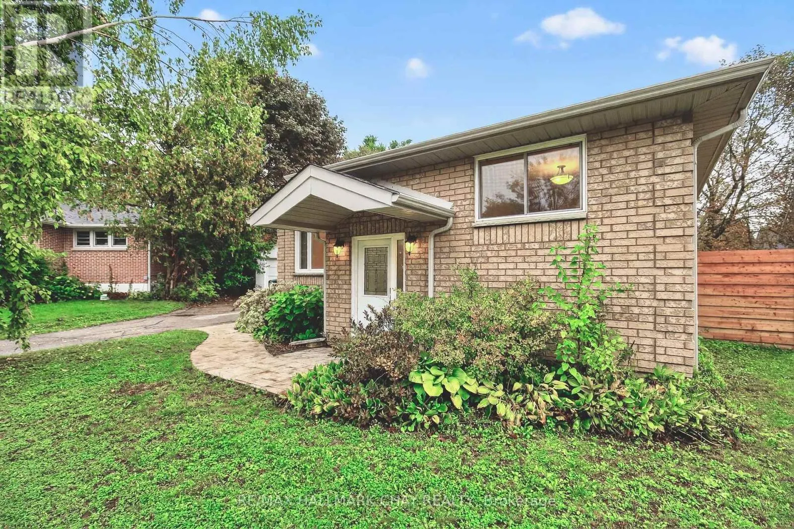 29 OAKLEY PARK SQUARE