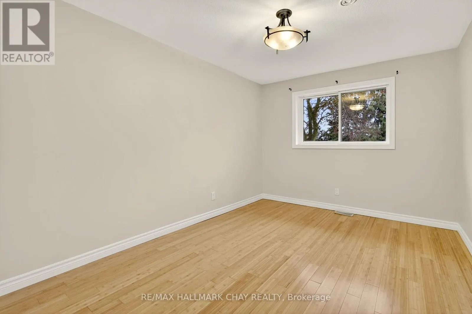 29 OAKLEY PARK SQUARE