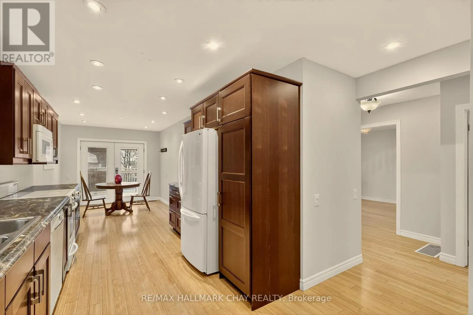 29 OAKLEY PARK SQUARE