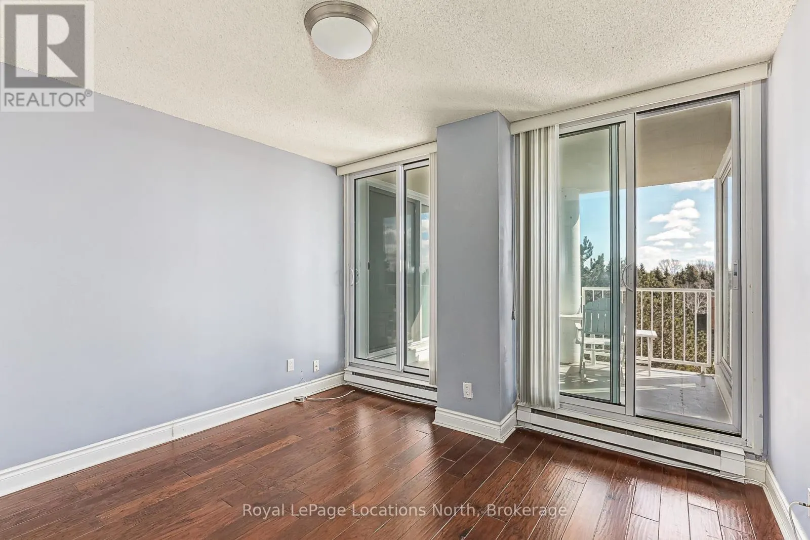 505 - 24 RAMBLINGS WAY, #505