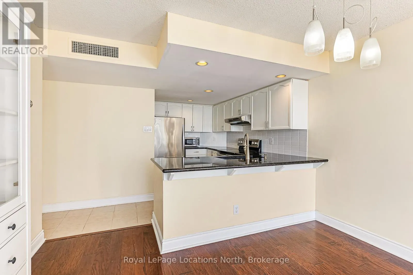 505 - 24 RAMBLINGS WAY, #505