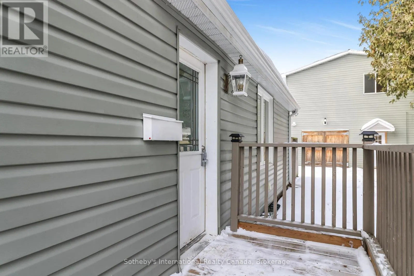 A - 58 CEDAR STREET, #A