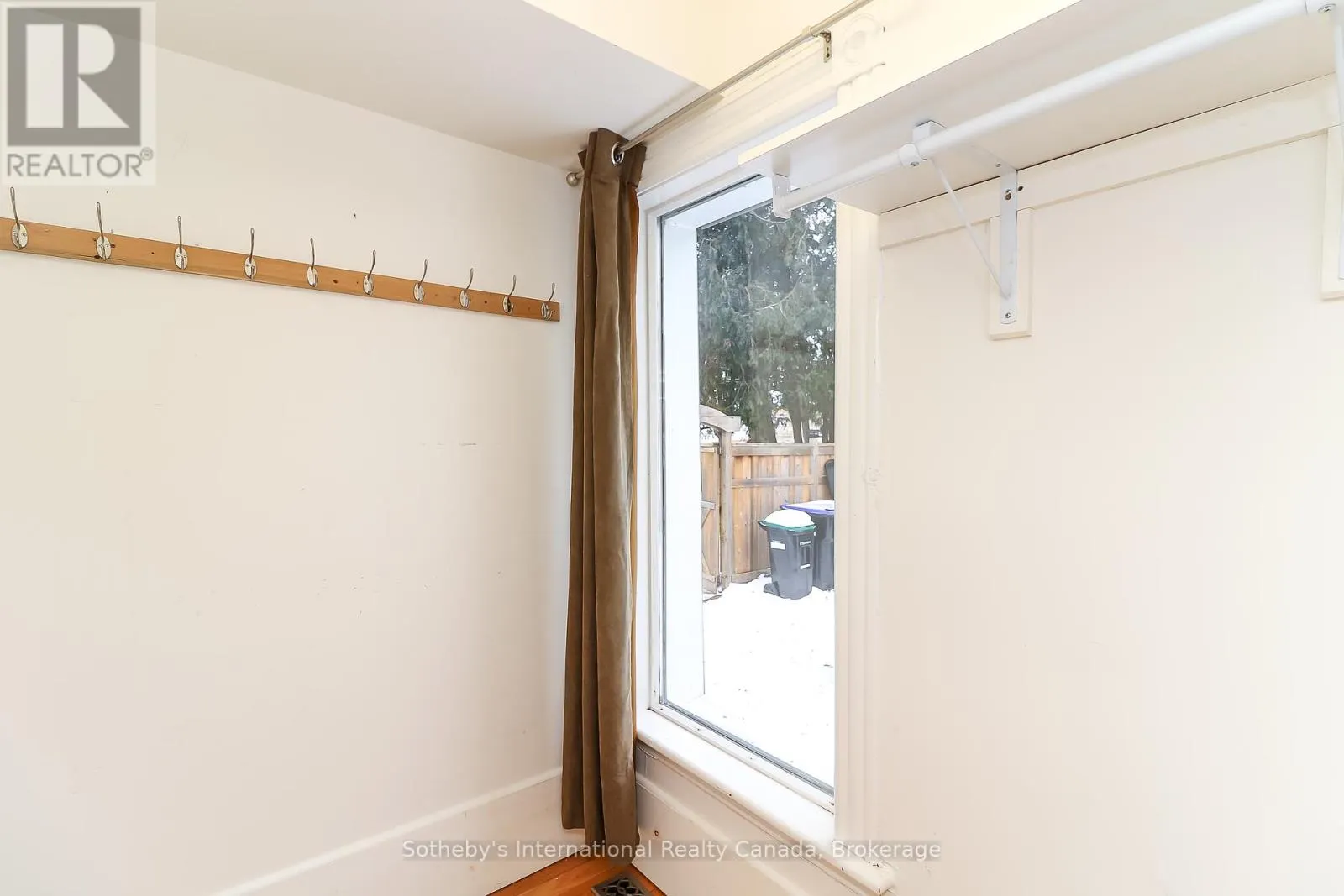 A - 58 CEDAR STREET, #A
