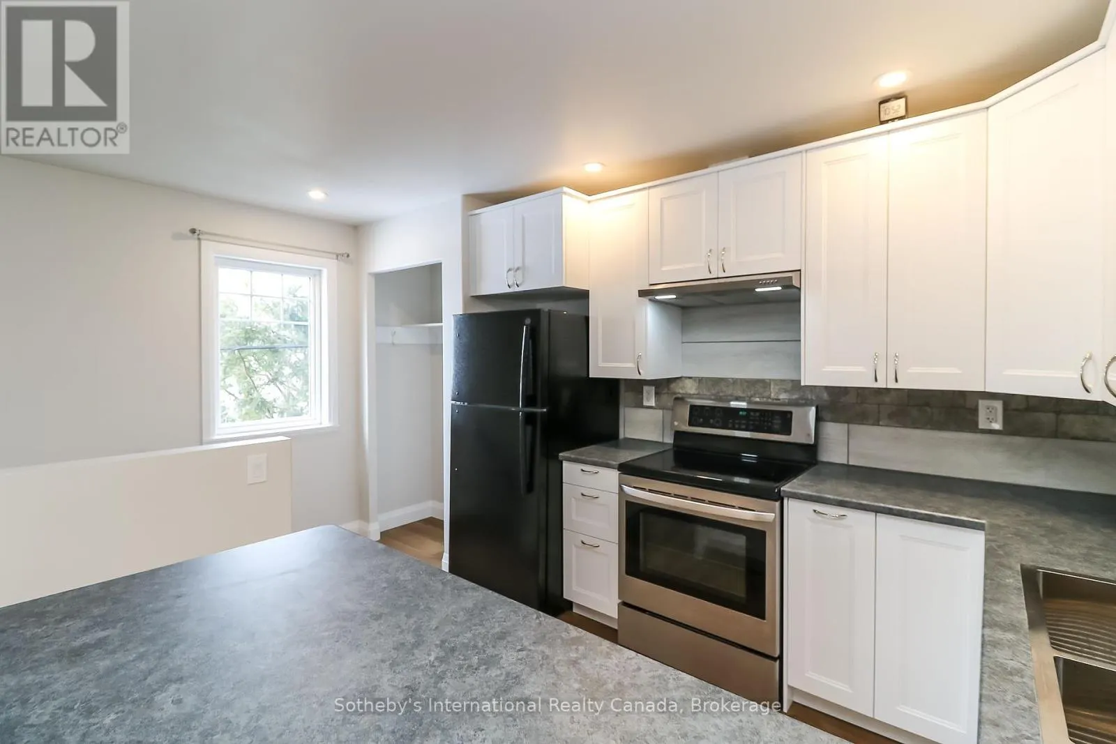 B - 58 CEDAR STREET, #B