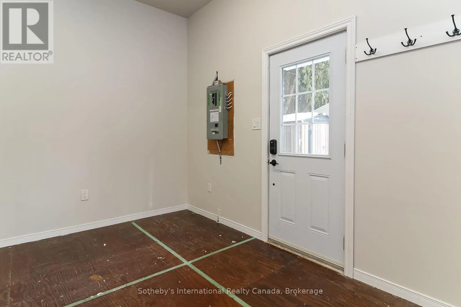 B - 58 CEDAR STREET, #B