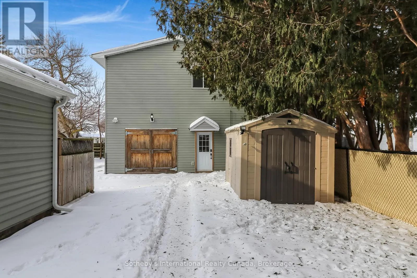 B - 58 CEDAR STREET, #B