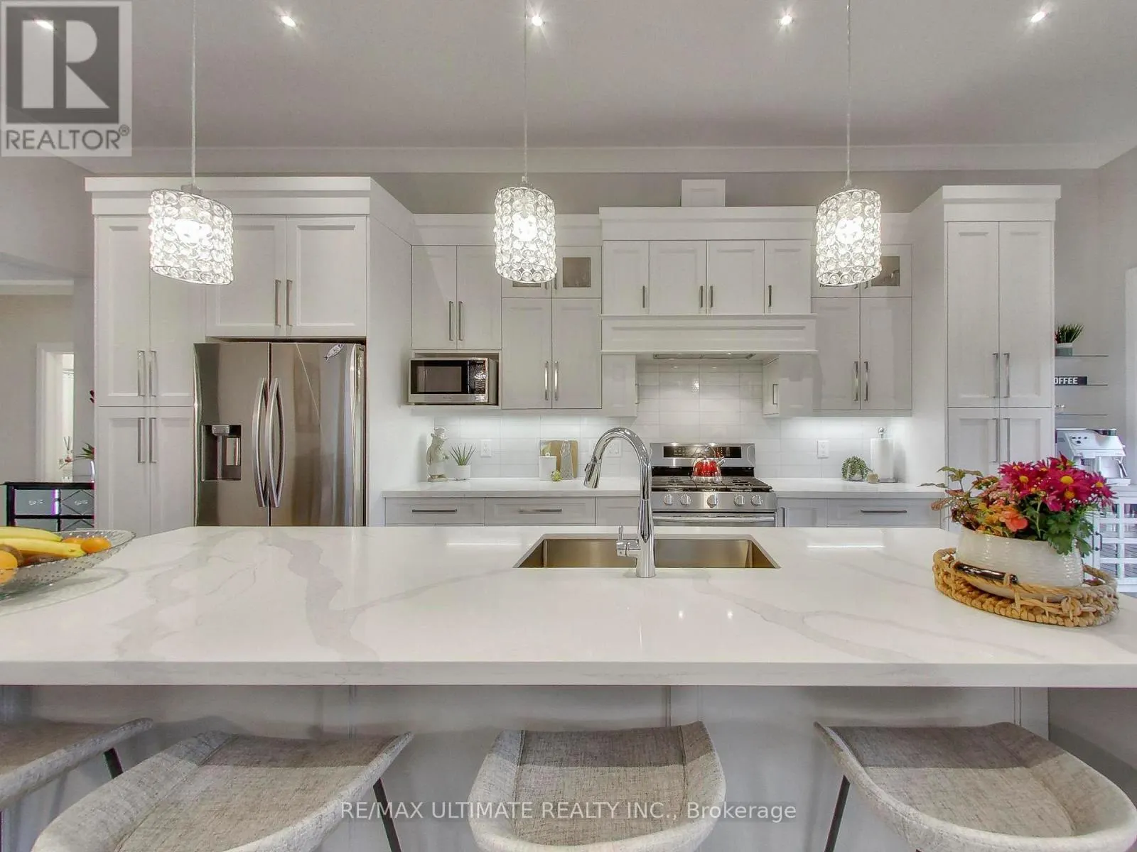 121 LILY DRIVE