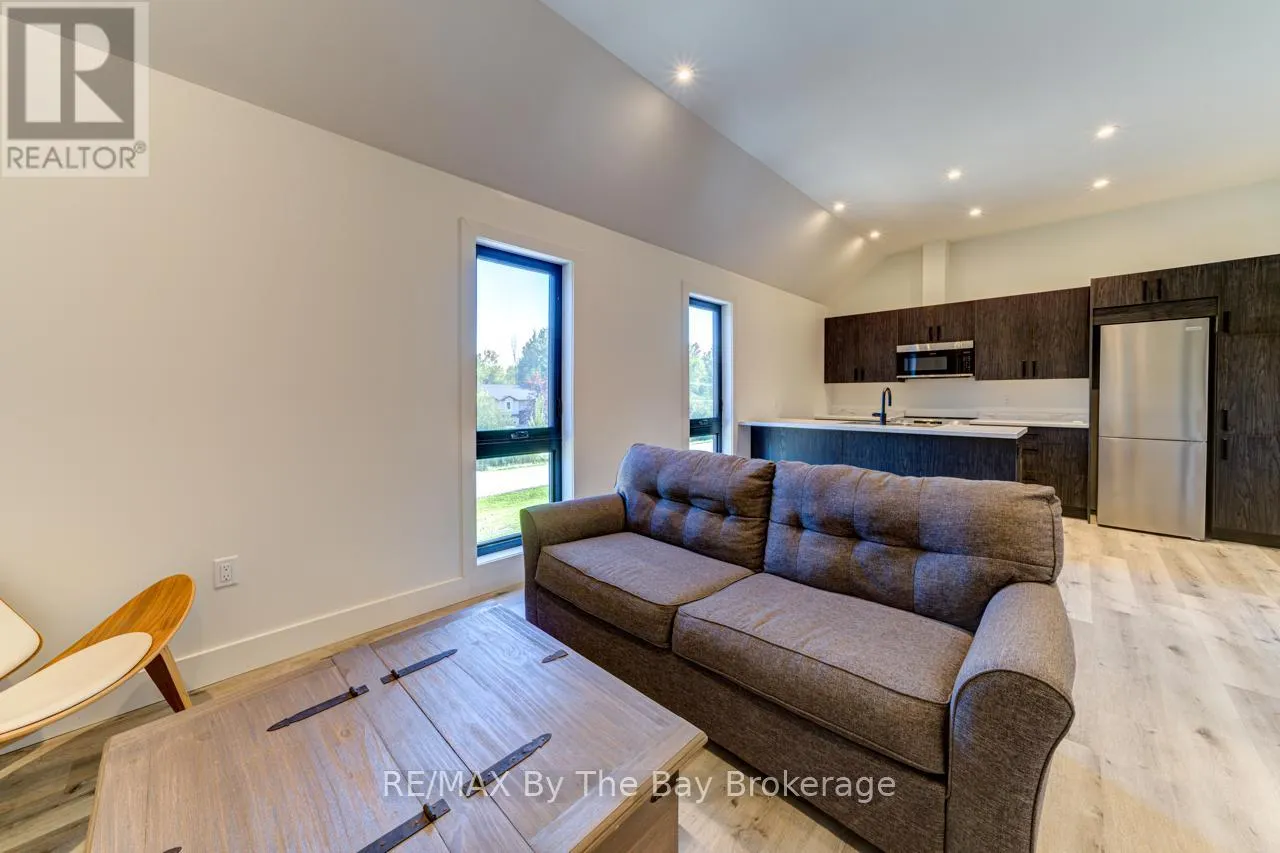 49 BROADVIEW STREET